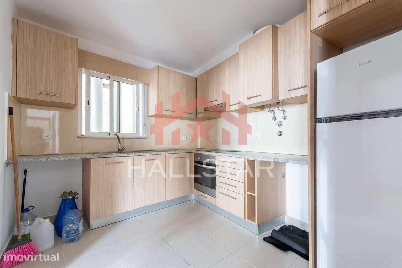 Prédio / 2 Apartamentos T2 / Centro da Cidade de Leiria - Grande imagem: 4/47