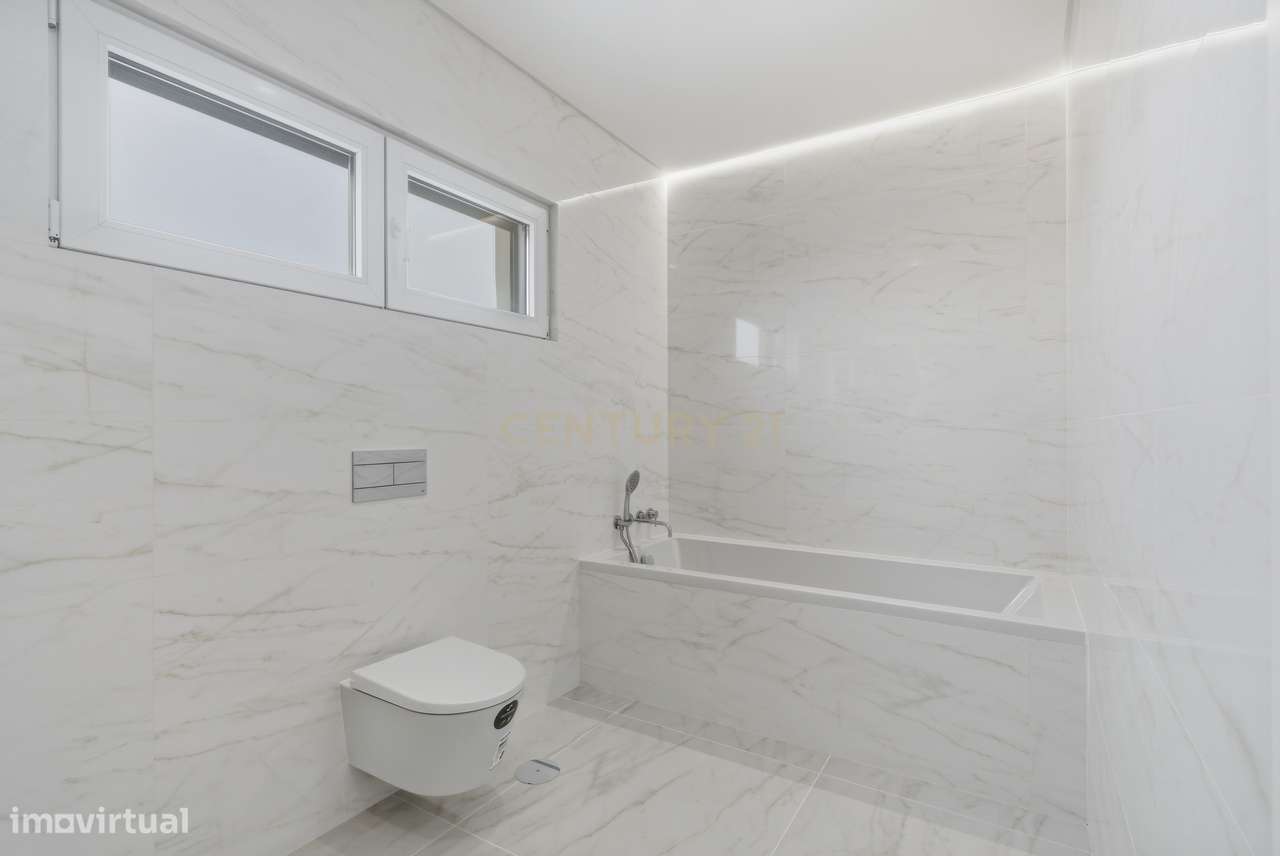 Luxuosa Moradia T4 com Vista Mar em Silveira, Torres Vedras-29