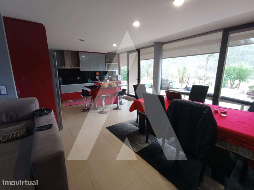 Moradia T4 moderna com vista rio - perto de Albergaria-a-Velha. - Grande imagem: 4/45