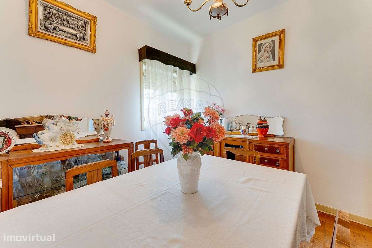 Moradia T6 | 2 Andares com Utilização Independente | Lote 1048m2 - Grande imagem: 5/42