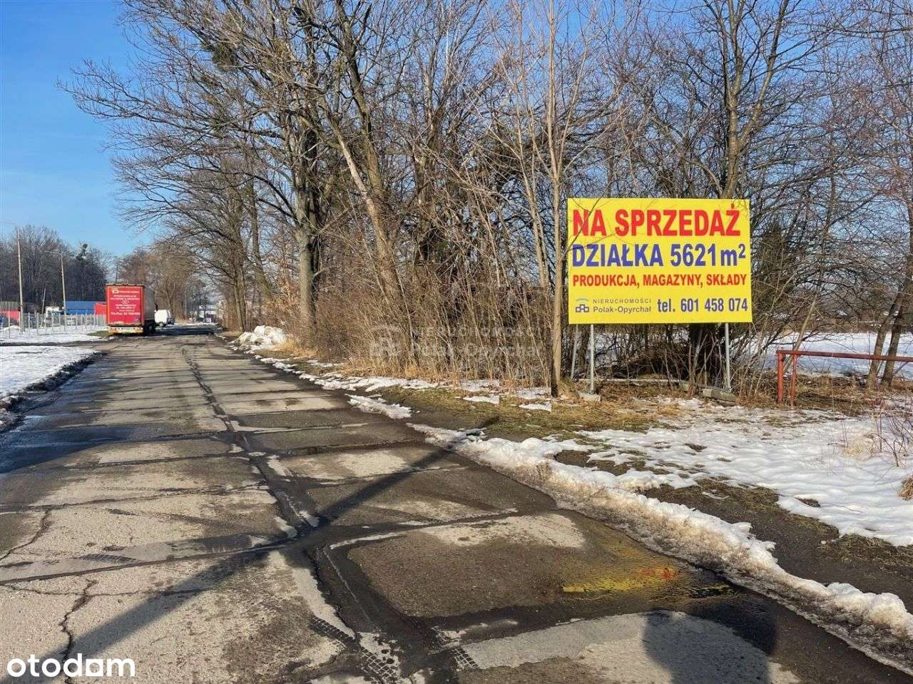 Przy Giełdzie Towarowej w Wapienicy-0