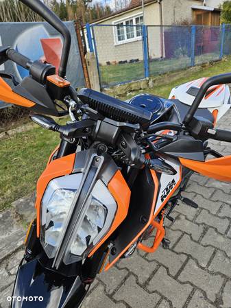 KTM Duke - 10