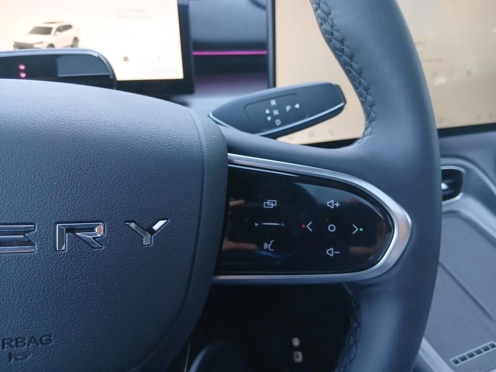 chery tiggo-8