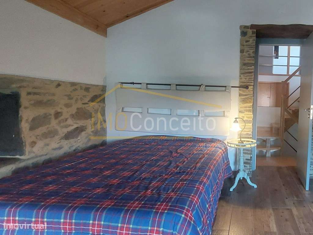 Alojamento local|| Moradia T3|| 2 pisos|| Castanheira de pera||-16