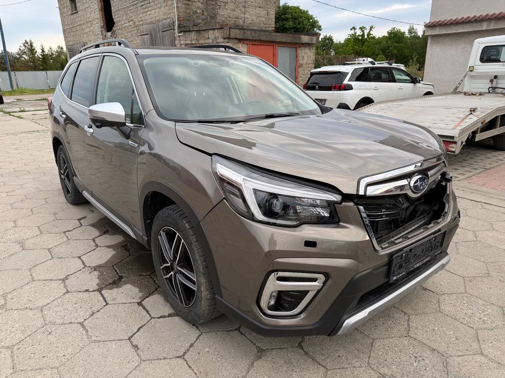Subaru Forester V 2.0ie Lineartronic Platinum 2021