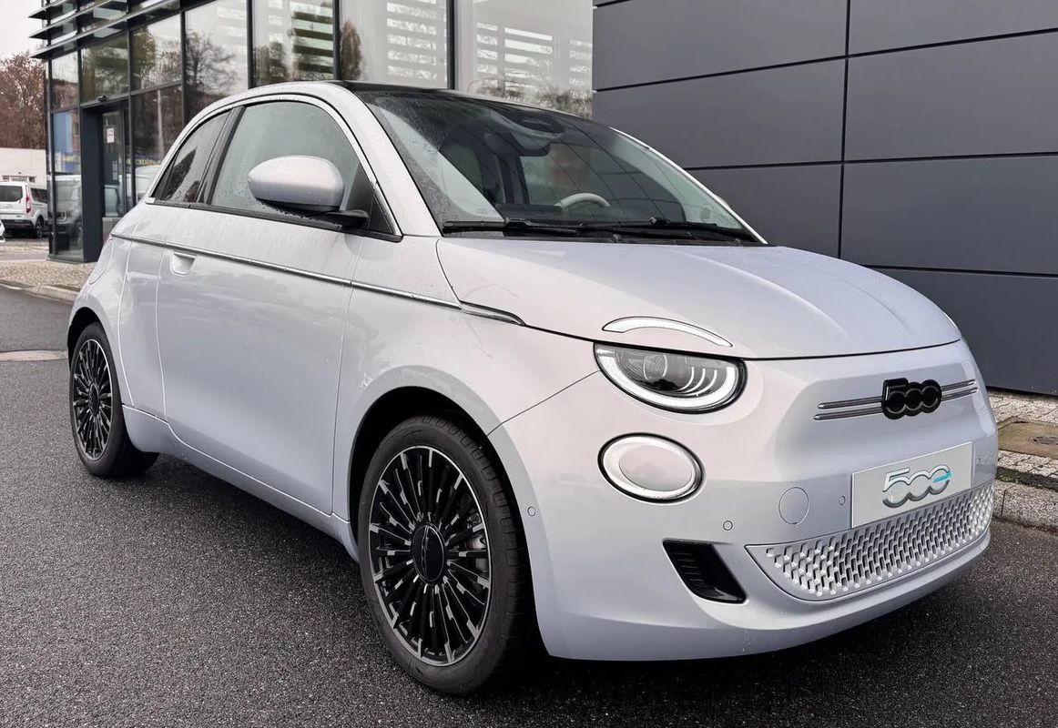 Fiat 500E 3+1 La Prima