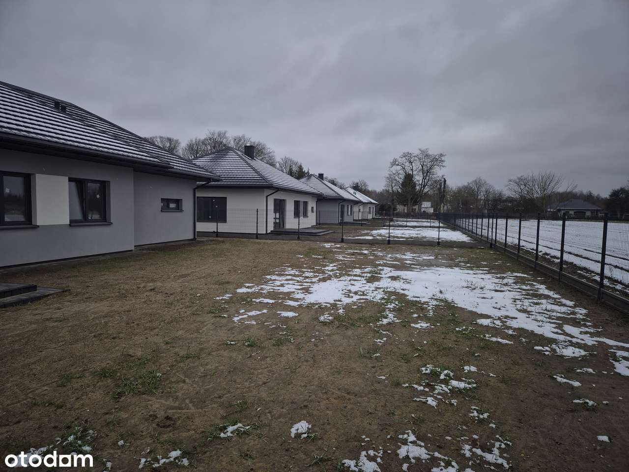 Nowe Domy Parterowe z podwójnym garażem-9