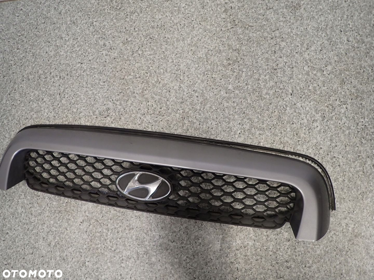 HYUNDAI SANTA FE 01- ATRAPA MASKI GRILL PRZÓD KRATA WLOTU - 6