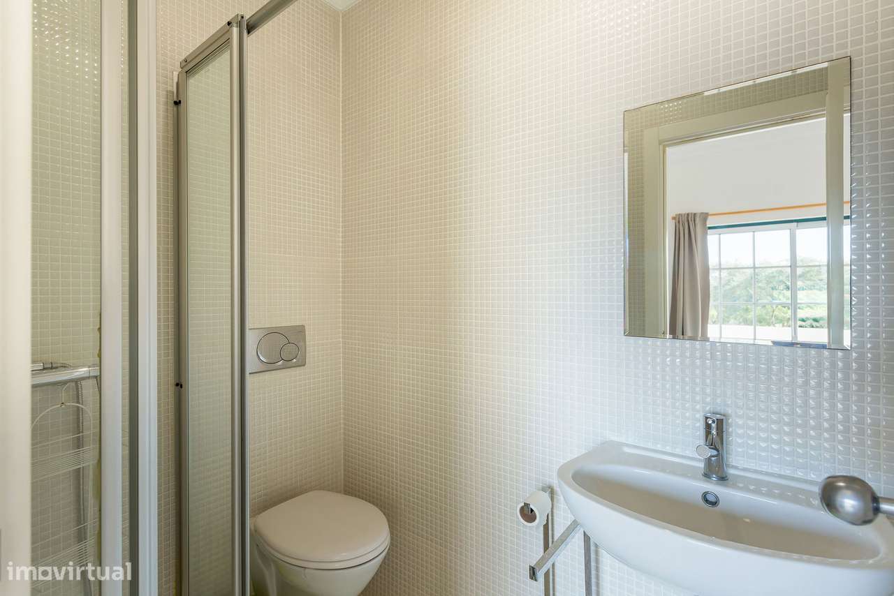 Fantástica moradia em banda a pé da praia-21