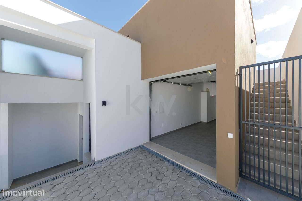 Luxuosa Moradia Moderna Independente em Lagos - Grande imagem: 4/48