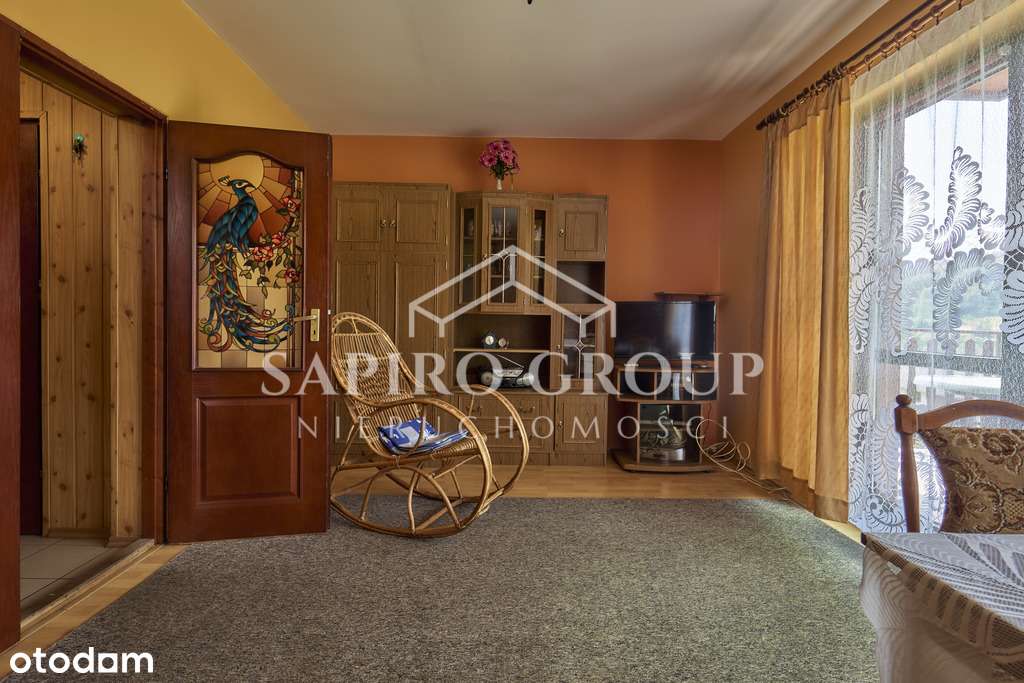 Dom w otoczeniu zieleni i natury-17