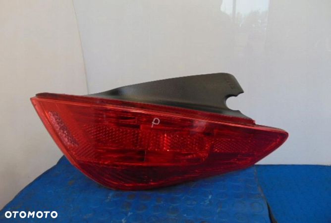 PEUGEOT 308 I LAMPA TYŁ PRAWA - 1