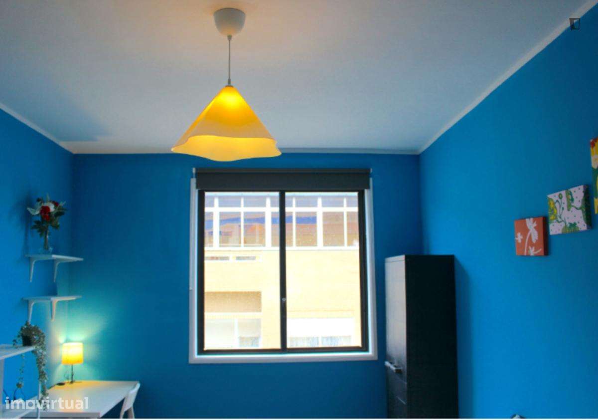 Quarto - localizado em Paranhos Porto - Grande imagem: 5/5