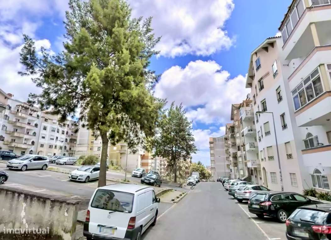 Apartamento T2 à venda nas Merces-6