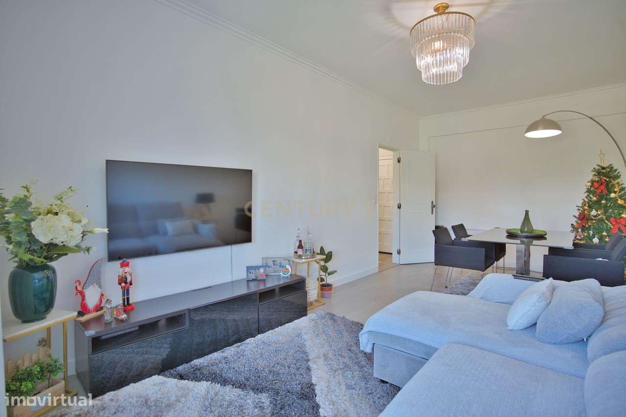 T2 Renovado com elevador na Póvoa de Sta Iria - Grande imagem: 5/19