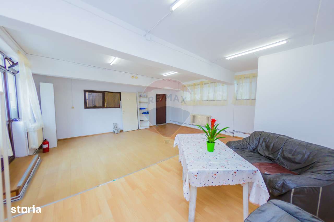 Spatiu Comercial de Vanzare sau schimb cu Apartamente - Imagine principală: 5/12