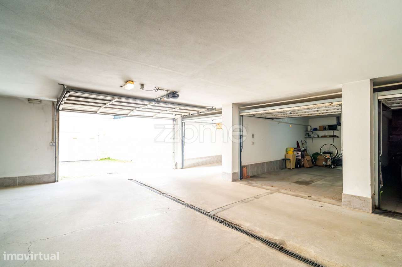 Apartamento T3+Garagem e Arrumo-33