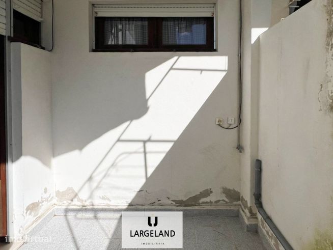 Apartamento T3 + 1 - Pedrouços-13