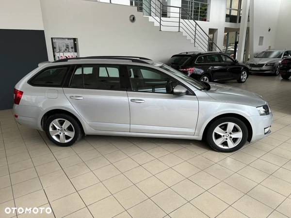 Skoda Octavia 1.6 TDI Ambition DSG - 8