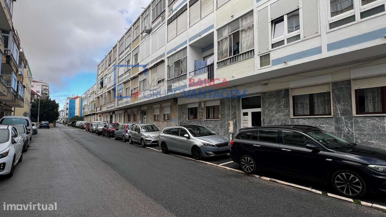 T3 Com 93 M2 Em Algueirao Mem Martins