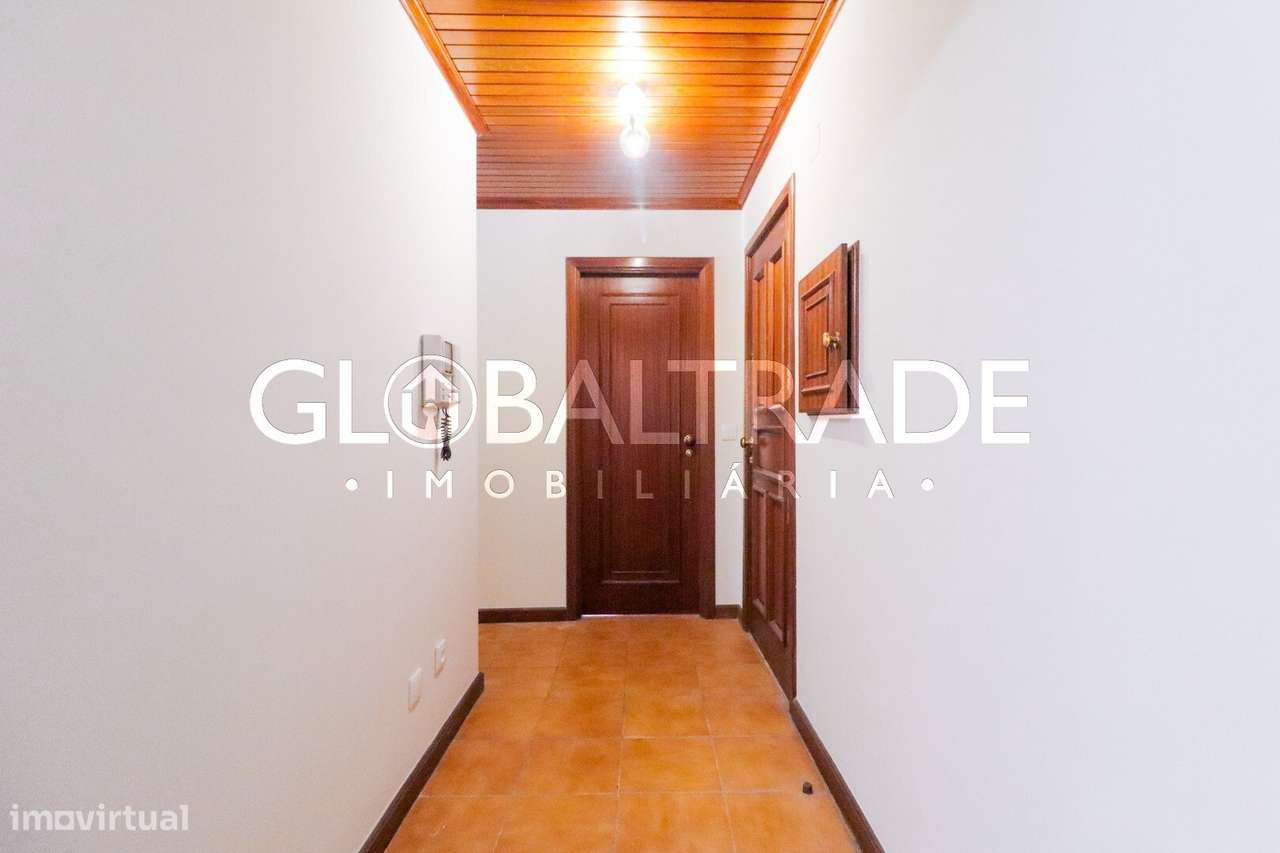 Apartamento T2 Renovado & Equipado em Fânzeres-20
