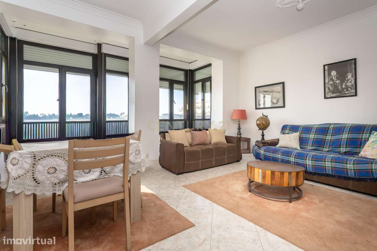 Apartamento T2 no centro da Costa de Caparica - Grande imagem: 5/26