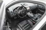 Porsche Cayenne Turbo V8 4.8L Aut. - 7