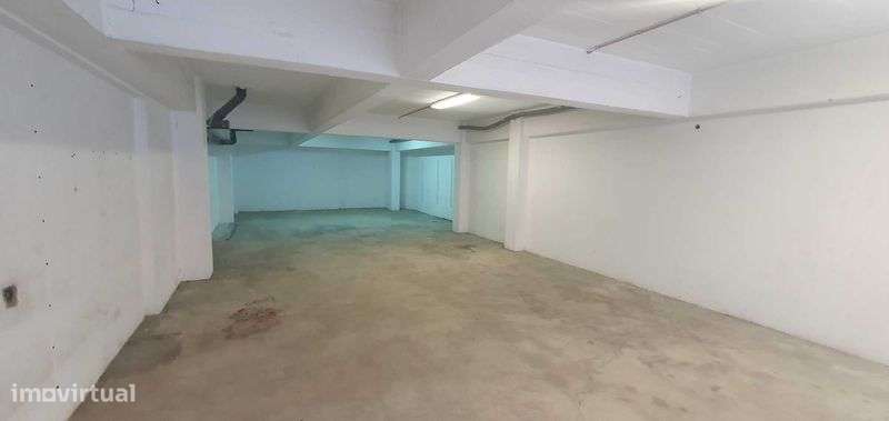 Garagem / Armazém em Rio de Mouro com 93m2 - Grande imagem: 4/4