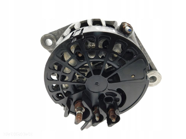 Alternator Opel Zafira B 1.9 CDTI 150 Astra H III Vectra C Saab 93 95 - 4