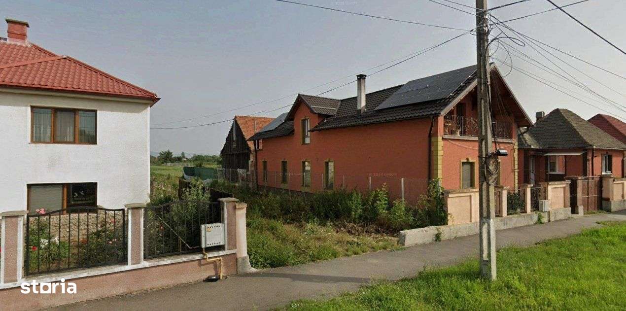 Lot de teren provenit din gradina unei case din centrul cartierului St-0