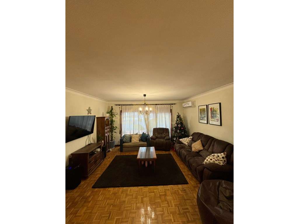 T4 no centro da Vila Nova de Gaia com fantástico terraço com50 m2 e...-6