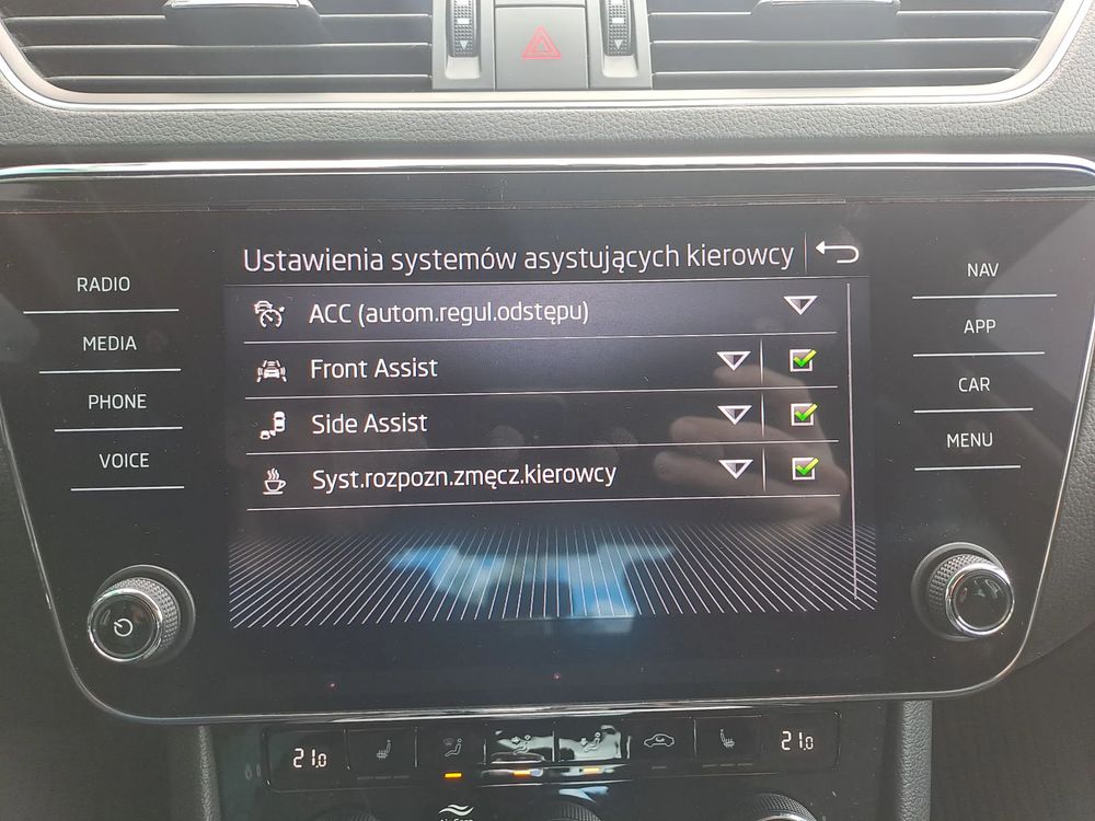 SKODA SUPERB FULL LED Virtual Cockpit El. fotel ACC Side Assist Salon PL ASO VAT23%