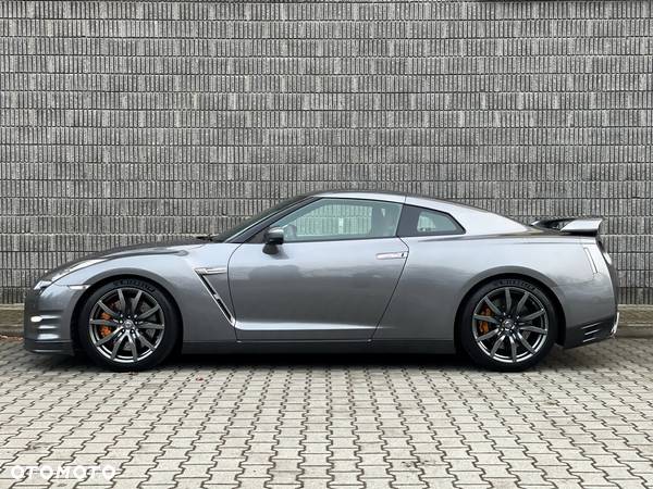 Nissan GT-R Black Edition - 6