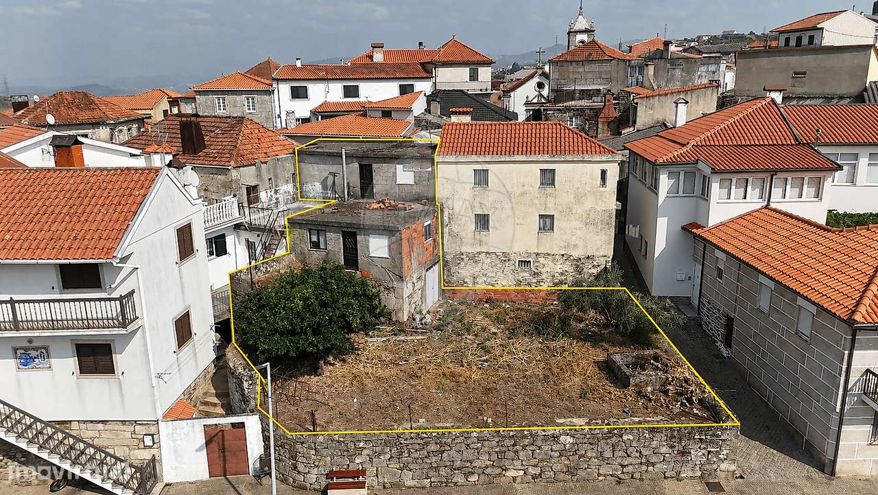Moradia T4 para venda-12