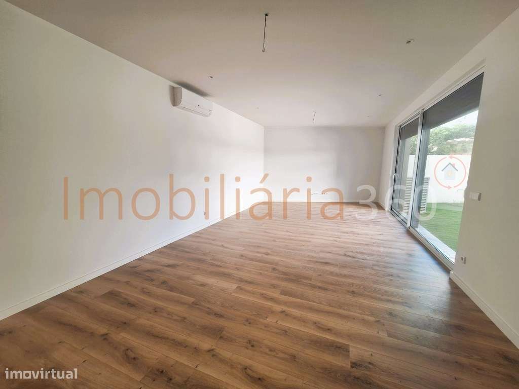 **T2 Senhora do Porto com Terraço** - Grande imagem: 3/22