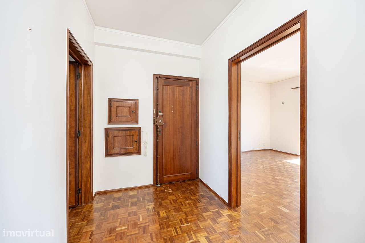 Apartamento T5 | Último Piso | Capuchos, Leiria-18