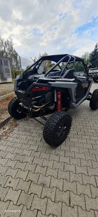 Polaris RZR - 11