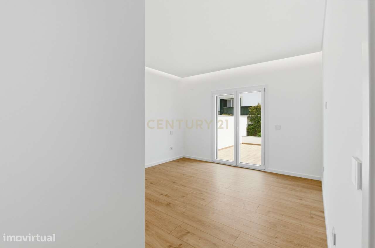Apartamento T3 Novo com Terraço de 61m² | Parede (2 min da praia)-27