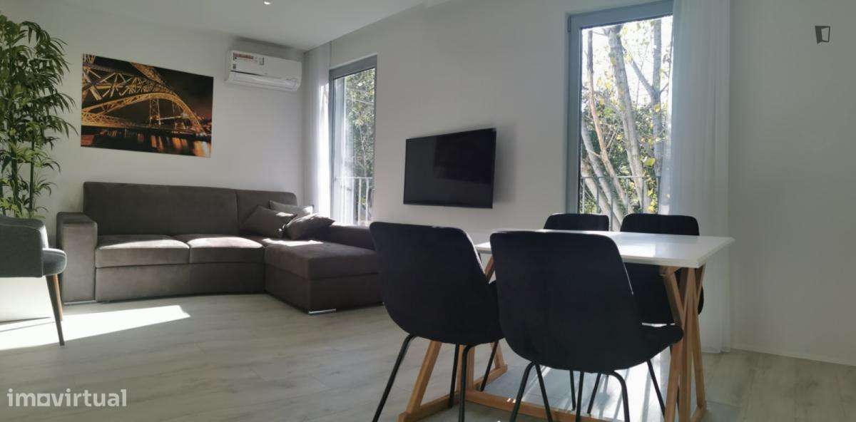 Apartamento com 1 quartos - localizado em Massarelos Porto - Grande imagem: 3/8