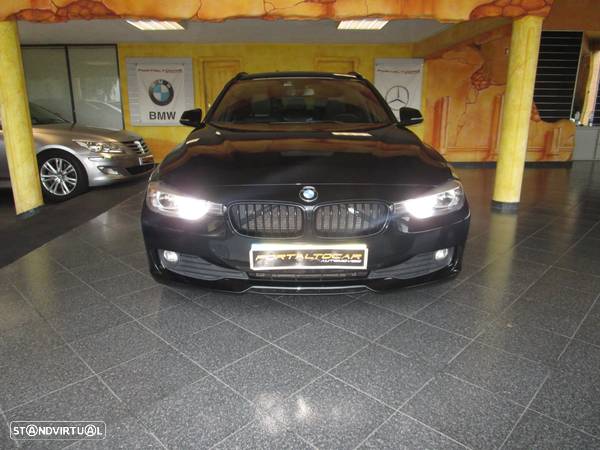 BMW 320 d DPF Touring Aut. Edition Sport - 31