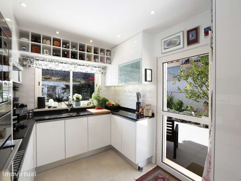 Magnífica Moradia T4 com piscina na Tapada | Sítio da Nazaré-18