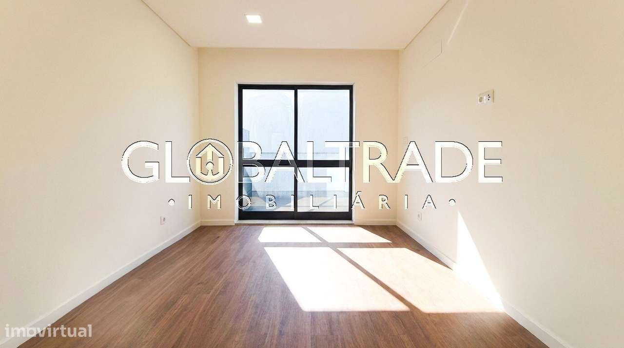 Apartamento T2 Renovado & Equipado em Matosinhos-24