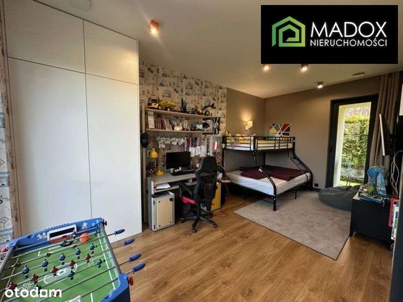 Dom, 240,82 m², Konopiska-9