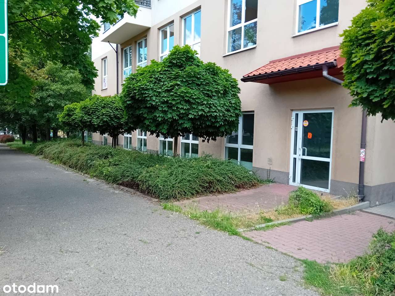 2 miejsca w hali garażowej- lokal na Parterze – pohled 3