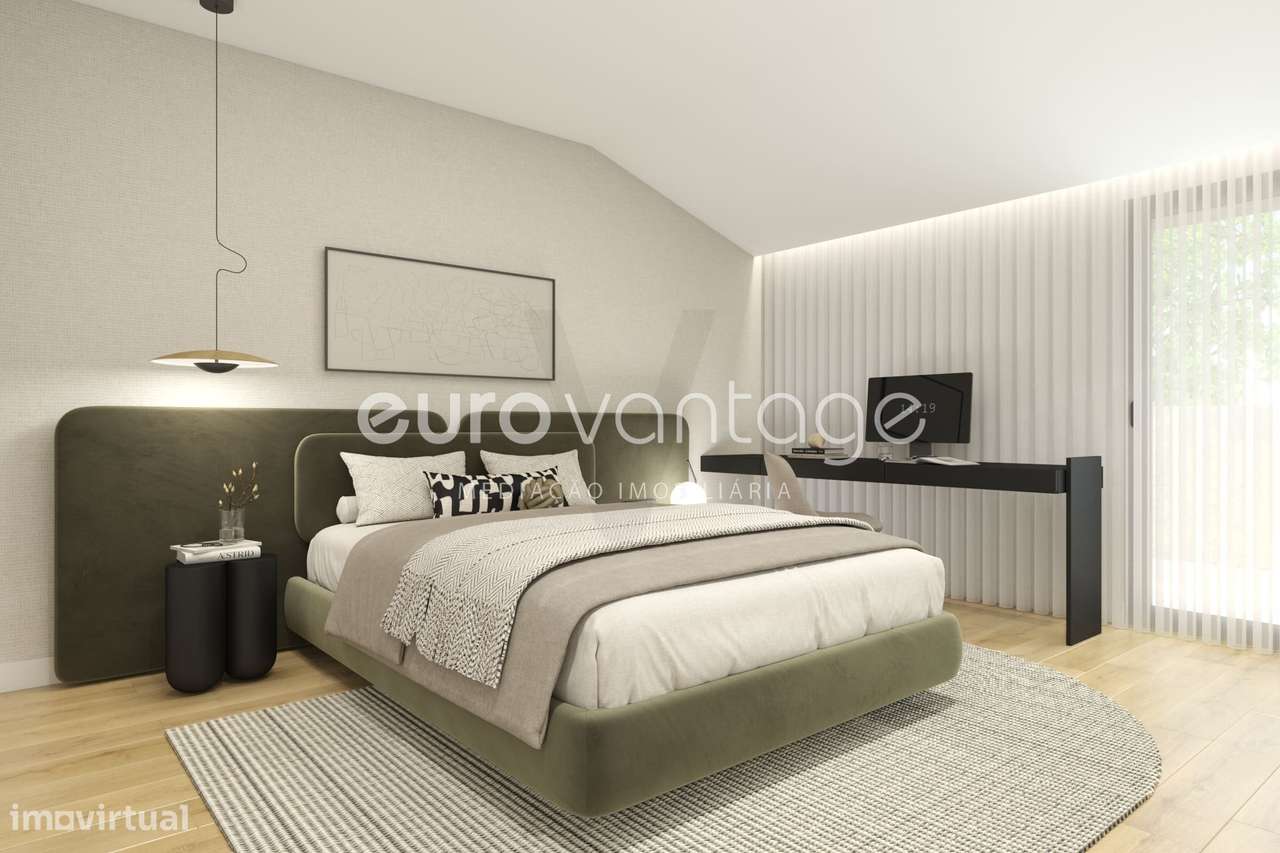 T1+2 no Último Piso com Terraço em Parceiros, Leiria-15