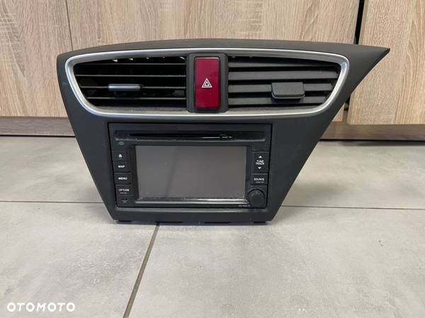 Honda Civic IX radio nawigacja - 1