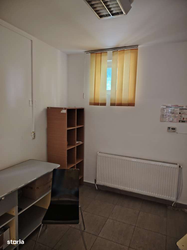 Obcini-Bloc Nou-Spatiu comercial,parter cu vad, 62 mp,pret 700E/luna - Imagine principală: 3/5