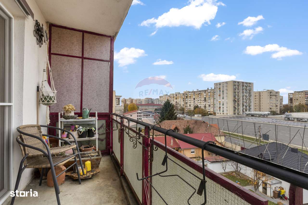 Apartament cu 3 camere de vânzare în zona Aurel Vlaicu-10