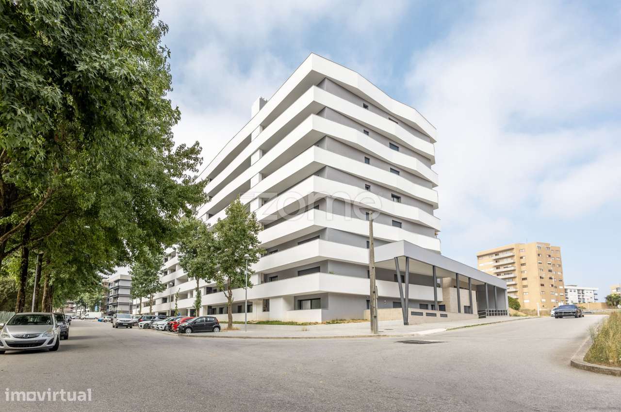 Apartamento T3 | 2024 | Terraço 50 m² | Piscina | Garagem Box - Grande imagem: 4/43