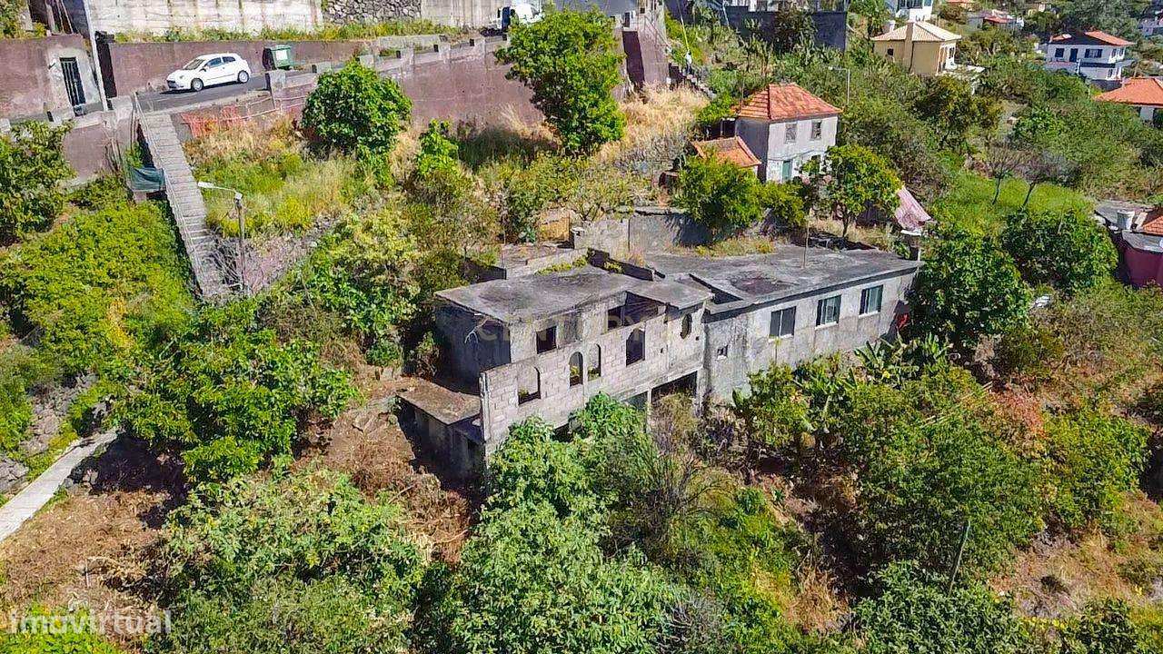 Moradias para recuperar em Machico-9